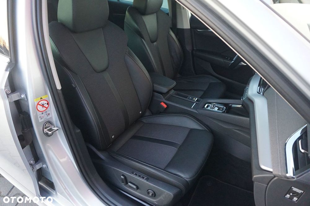 Skoda Octavia 2.0 TDI DSG Exclusive Plus - 34