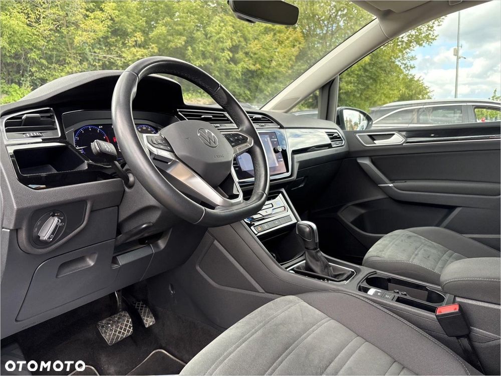 Volkswagen Touran 1.5 TSI EVO Trendline DSG - 13