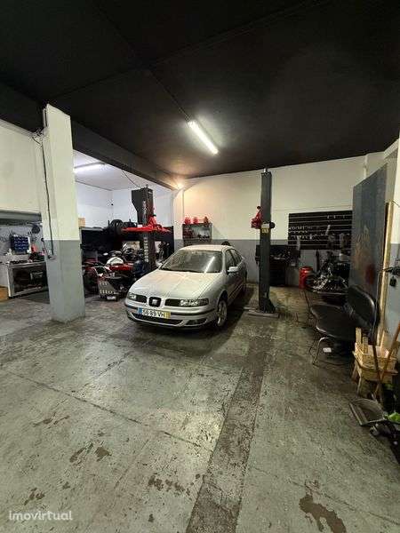 TRESPASSE Oficina mecânica no centro do Porto - Grande imagem: 5/11