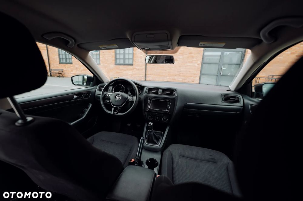 Volkswagen Jetta - 20