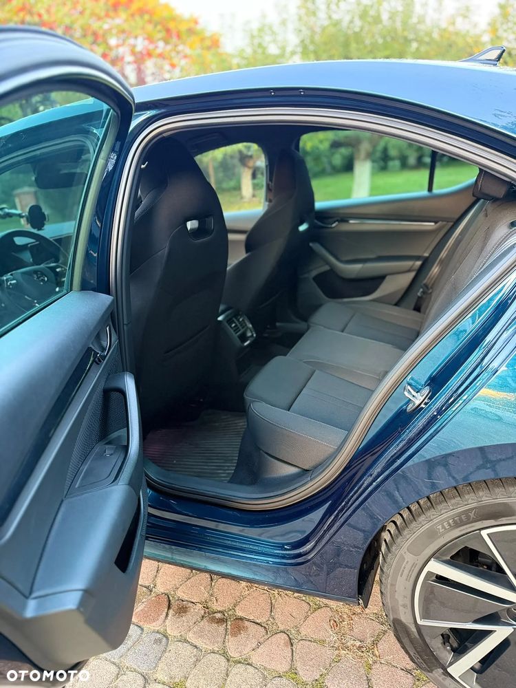 Skoda Octavia 2.0 TSI 4x4 Sportline DSG - 16