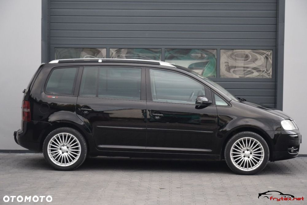 Volkswagen Touran - 4