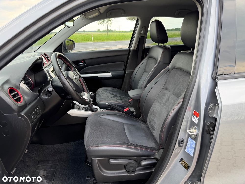 Suzuki Vitara 1.4 Boosterjet Premium 4WD - 23