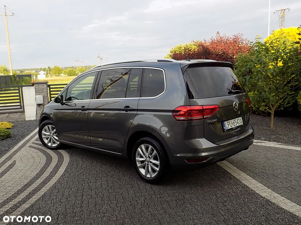Volkswagen Touran - 20