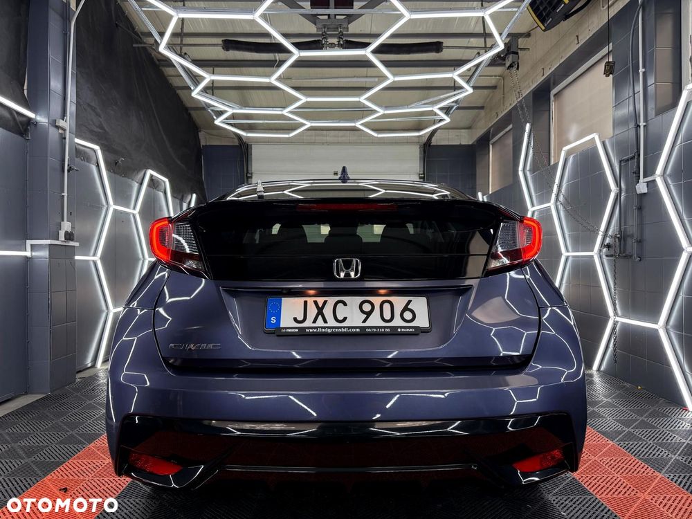 Honda Civic 1.8 i-VTEC Sport Black Edition - 8