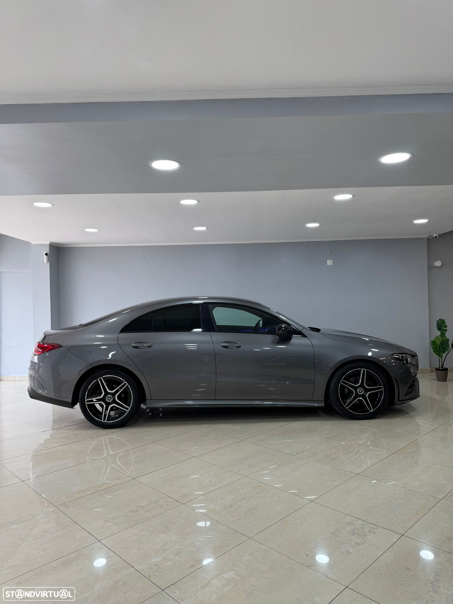 Mercedes-Benz CLA 180 d Shooting Brake 7G-DCT AMG Line - 39