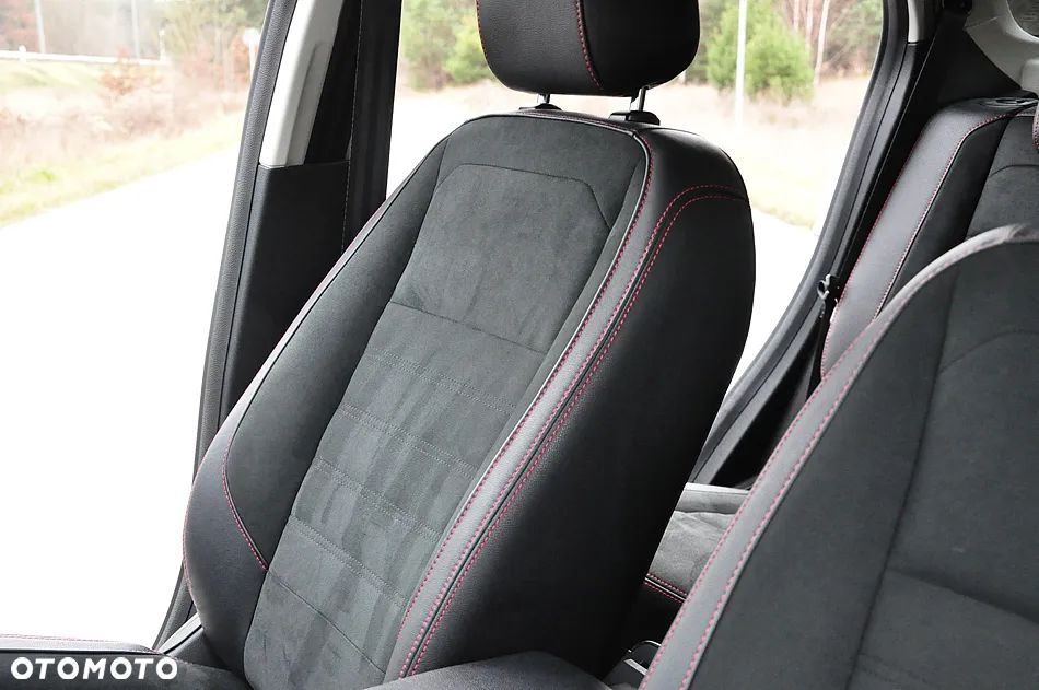 Ford EcoSport 1.0 EcoBoost ST-LINE - 24