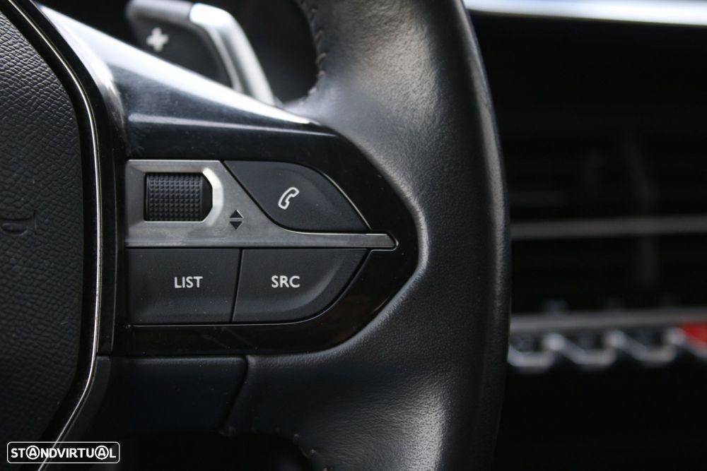 Peugeot 2008 1.5 BlueHDi Allure EAT8 - 19