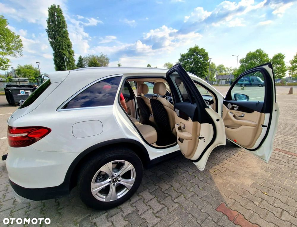 Mercedes-Benz GLC 300 4Matic 9G-TRONIC - 11