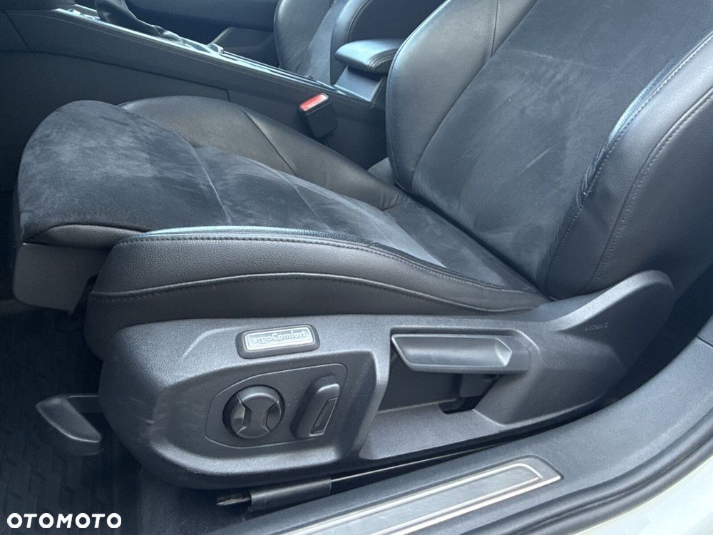 Volkswagen Arteon 2.0 TDI 4Motion SCR Elegance DSG - 19