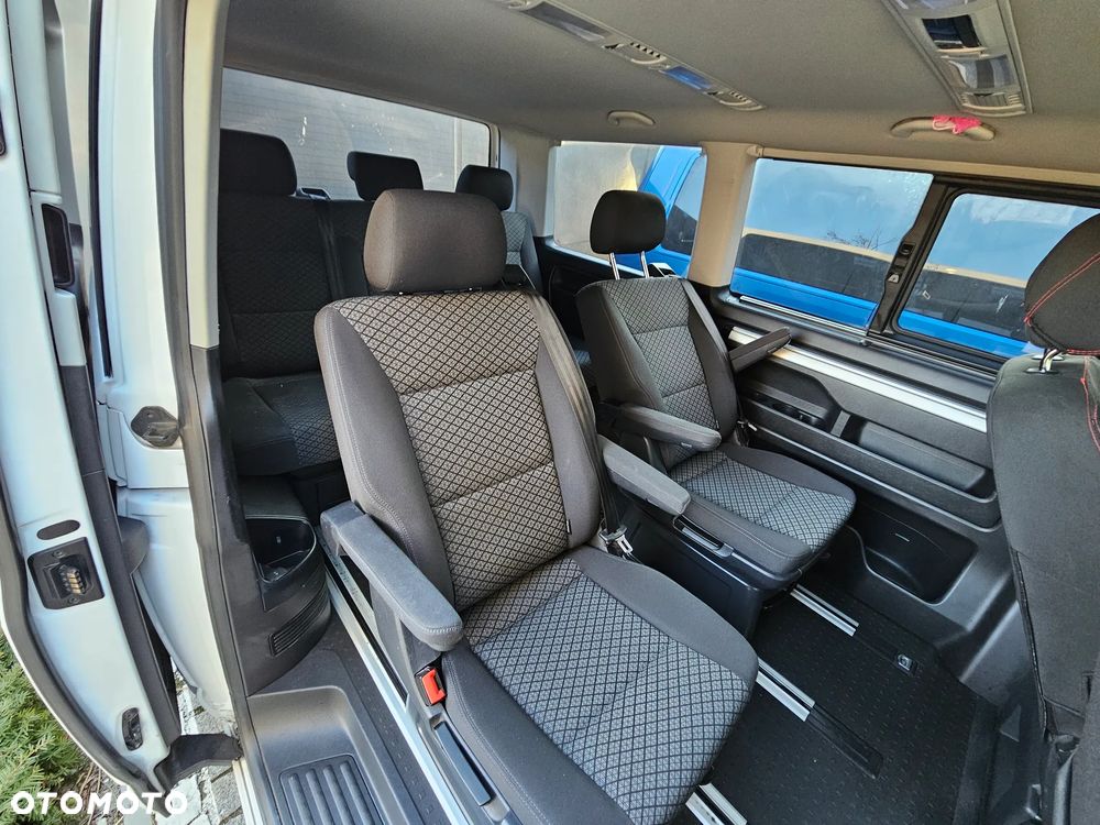 Volkswagen Multivan - 19