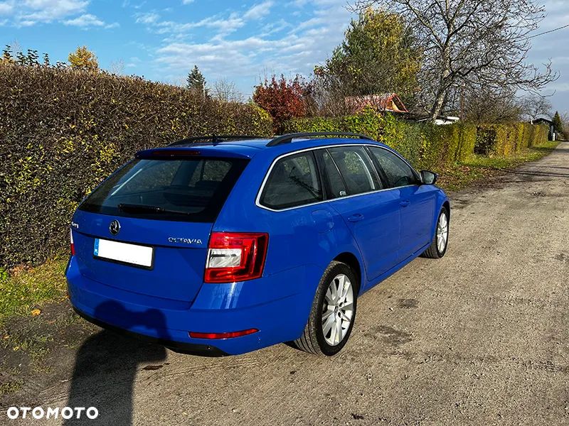 Skoda Octavia 2.0 TDI Style DSG - 3