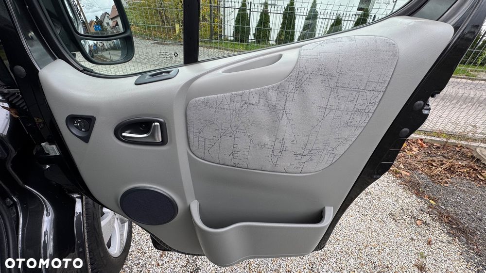 Renault Trafic Passenger Pack Clim - 16