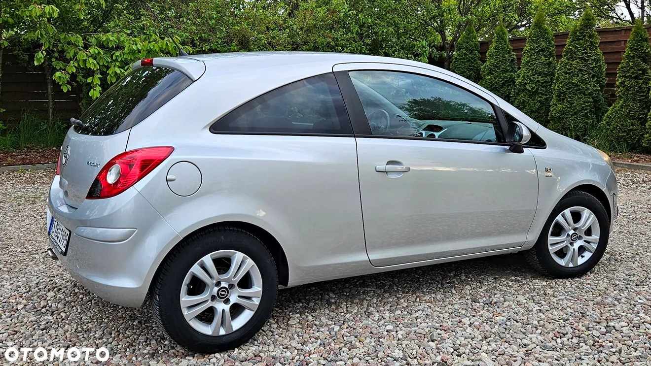Opel Corsa 1.2 16V EcoFLEX Satellite - 16