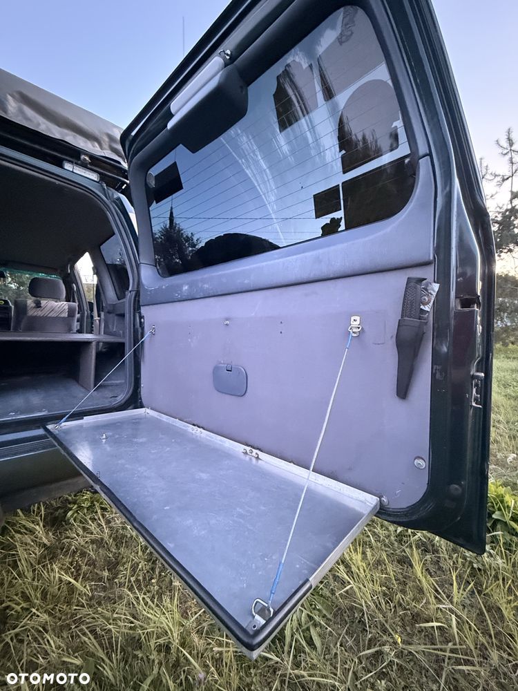 Toyota Land Cruiser 1999 photo 4