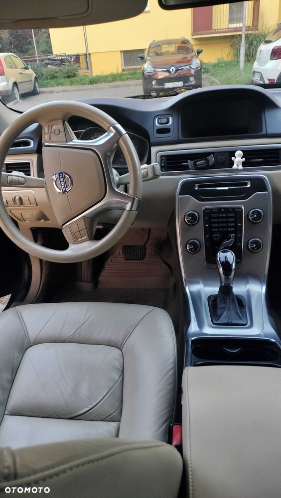 Volvo V70 - 4