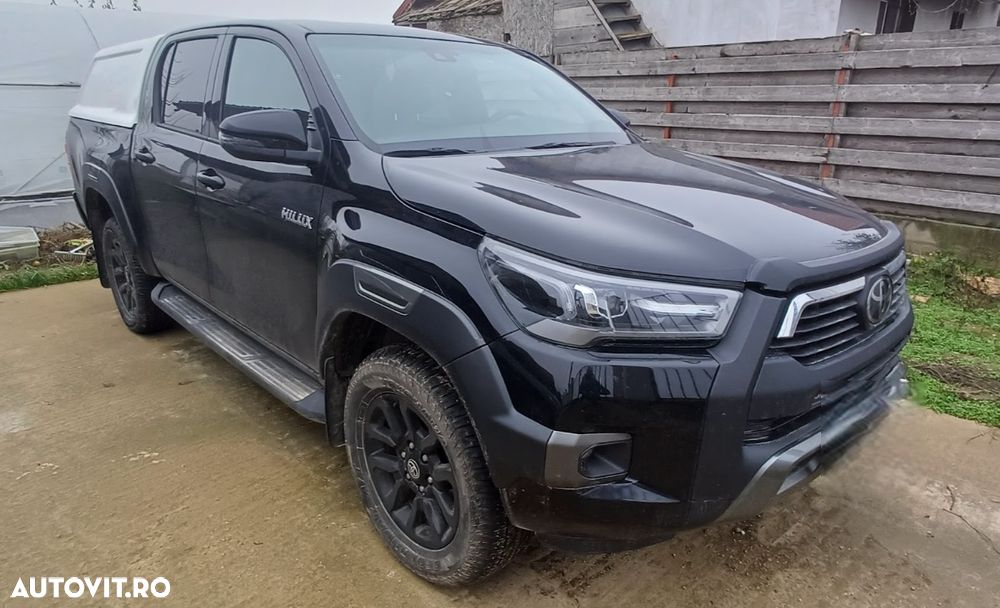 Toyota Hilux - 3