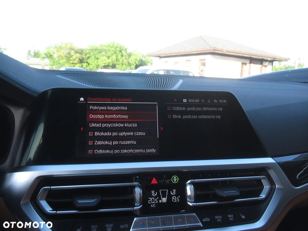 BMW Seria 3 318i Luxury Line - 25