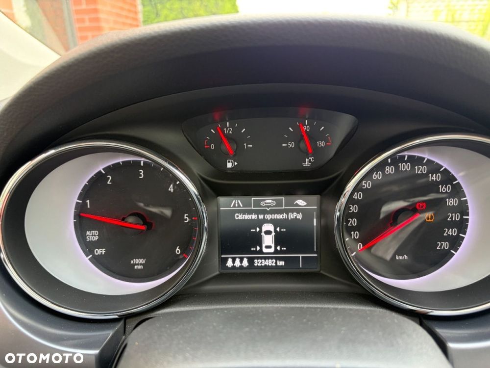 Opel Astra 1.6 CDTI Enjoy - 11