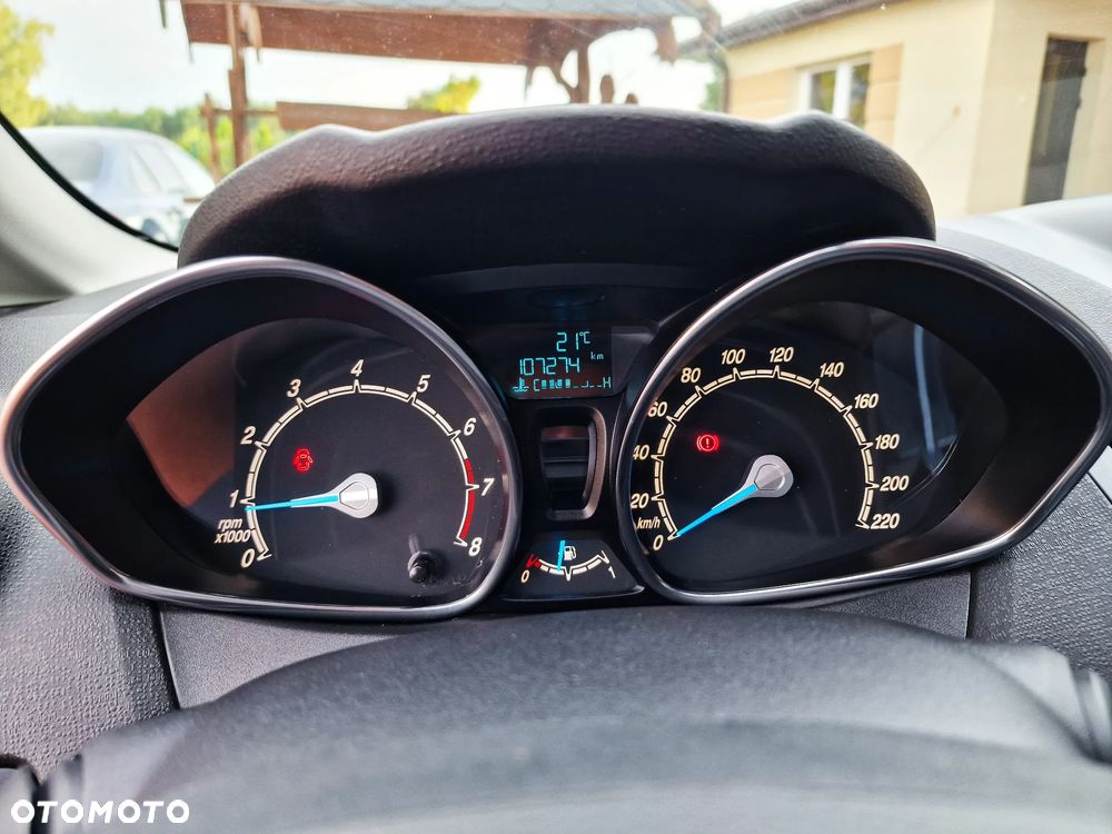 Ford Fiesta 1.0 EcoBoost S&S TITANIUM - 31