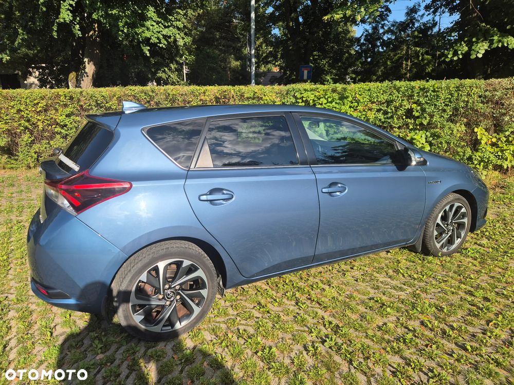 Toyota Auris - 2