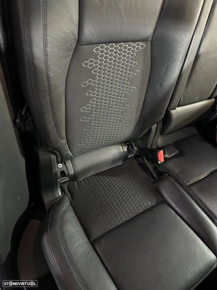 Land Rover Discovery Sport 2.0 eD4 HSE - 6