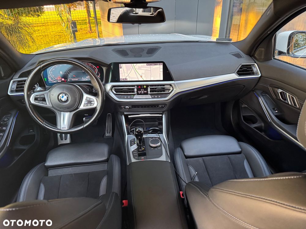 BMW Seria 3 318i M Sport sport - 27