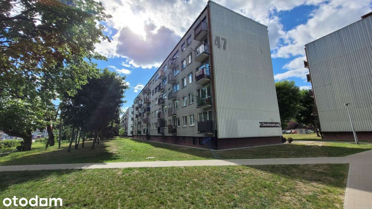 Mieszkanie 4-pokojowe z balkonem w bloku