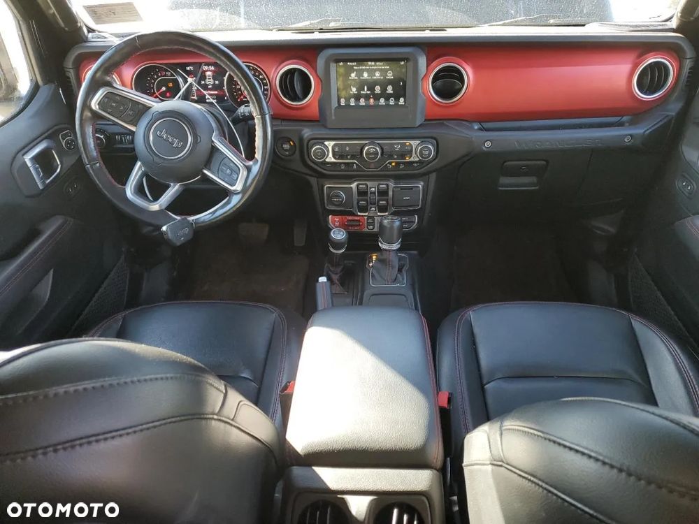 Jeep Wrangler - 8