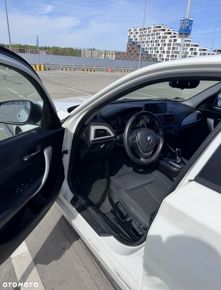 BMW Seria 1 116i - 12