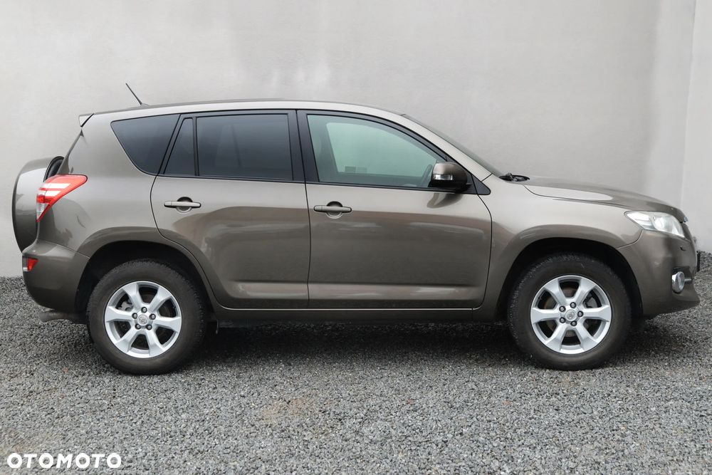 Toyota RAV4 2.0 VVT-i Premium MS - 24