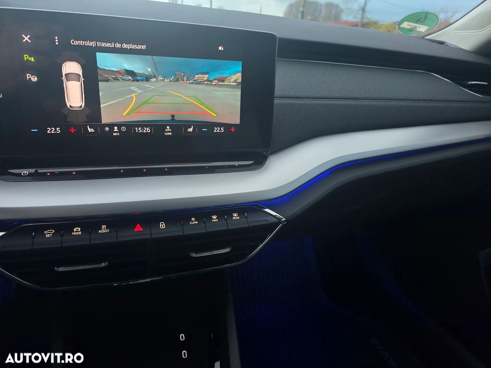 Skoda Octavia Combi Diesel 2.0 TDI DSG Style - 21