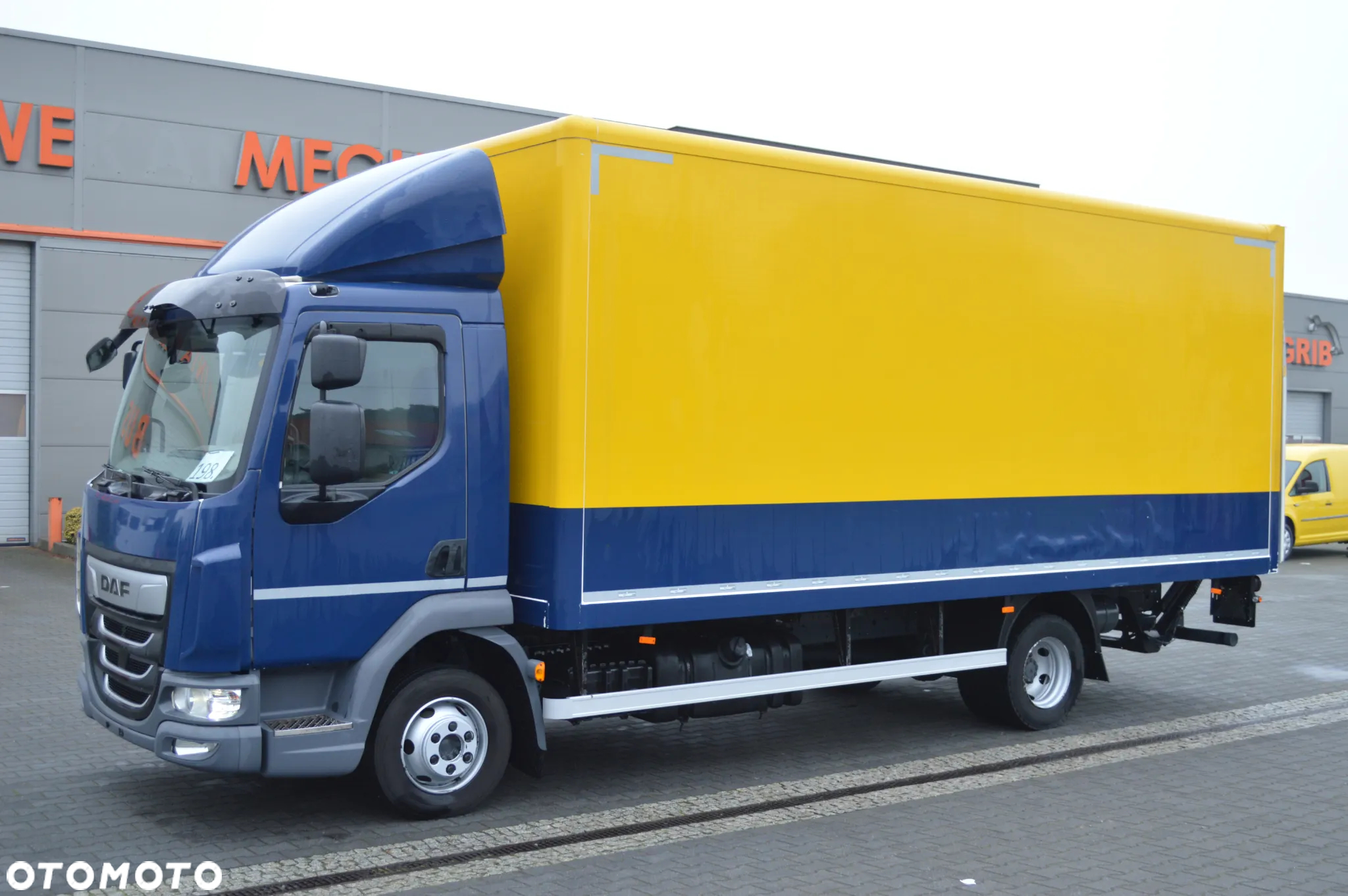 DAF LF 180 FA KONTENER+WINDA - 2