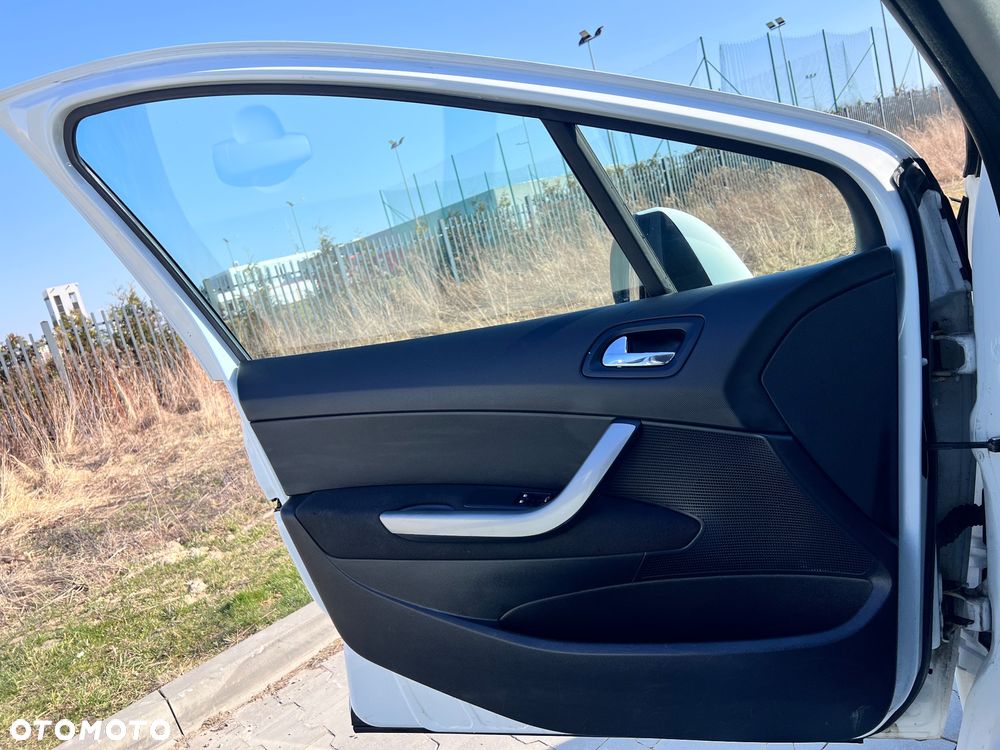 Peugeot 308 1.6 HDi Presence - 7