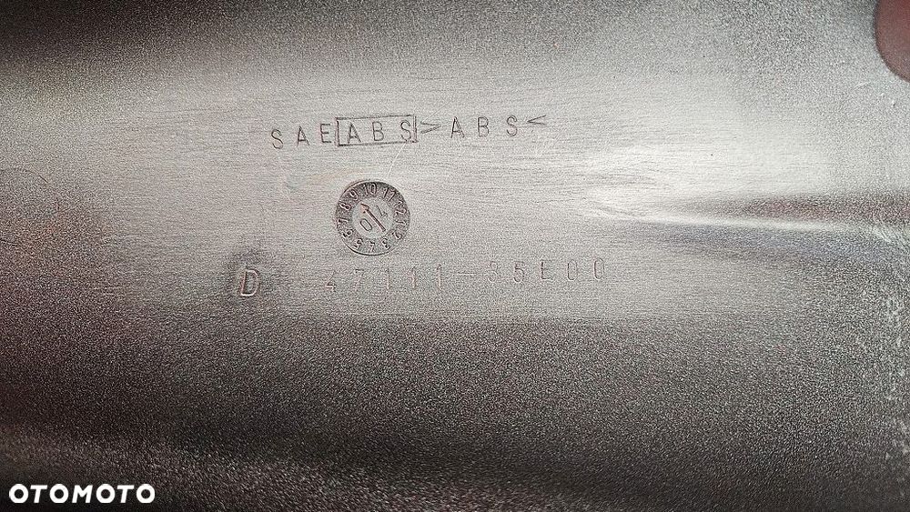 Owiewka prawa ogon Suzuki Katana AY50  47111-35E00-28V - 9