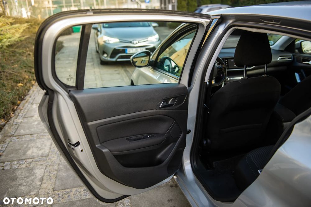 Peugeot 308 1.2 PureTech Access EU6 - 16