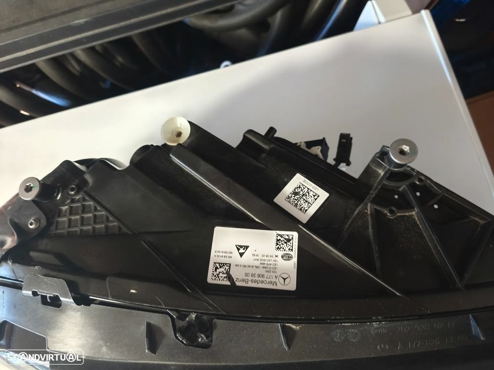 Farol direito Led high Performance Mercedes w177 - 5