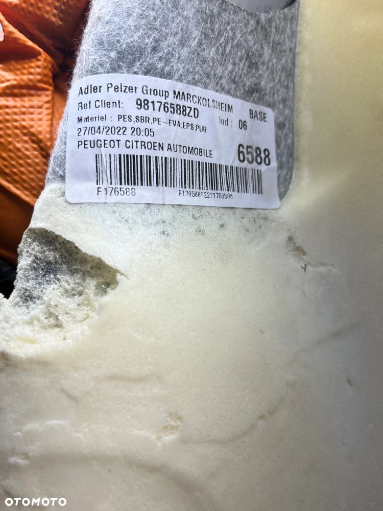 PG-11 WYKŁADZINA PODŁOGI PEUGEOT 3008 - 2