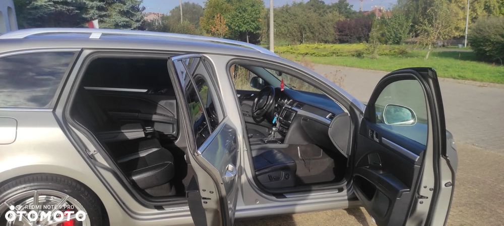 Skoda Superb 2.0 TDI Elegance DSG - 29