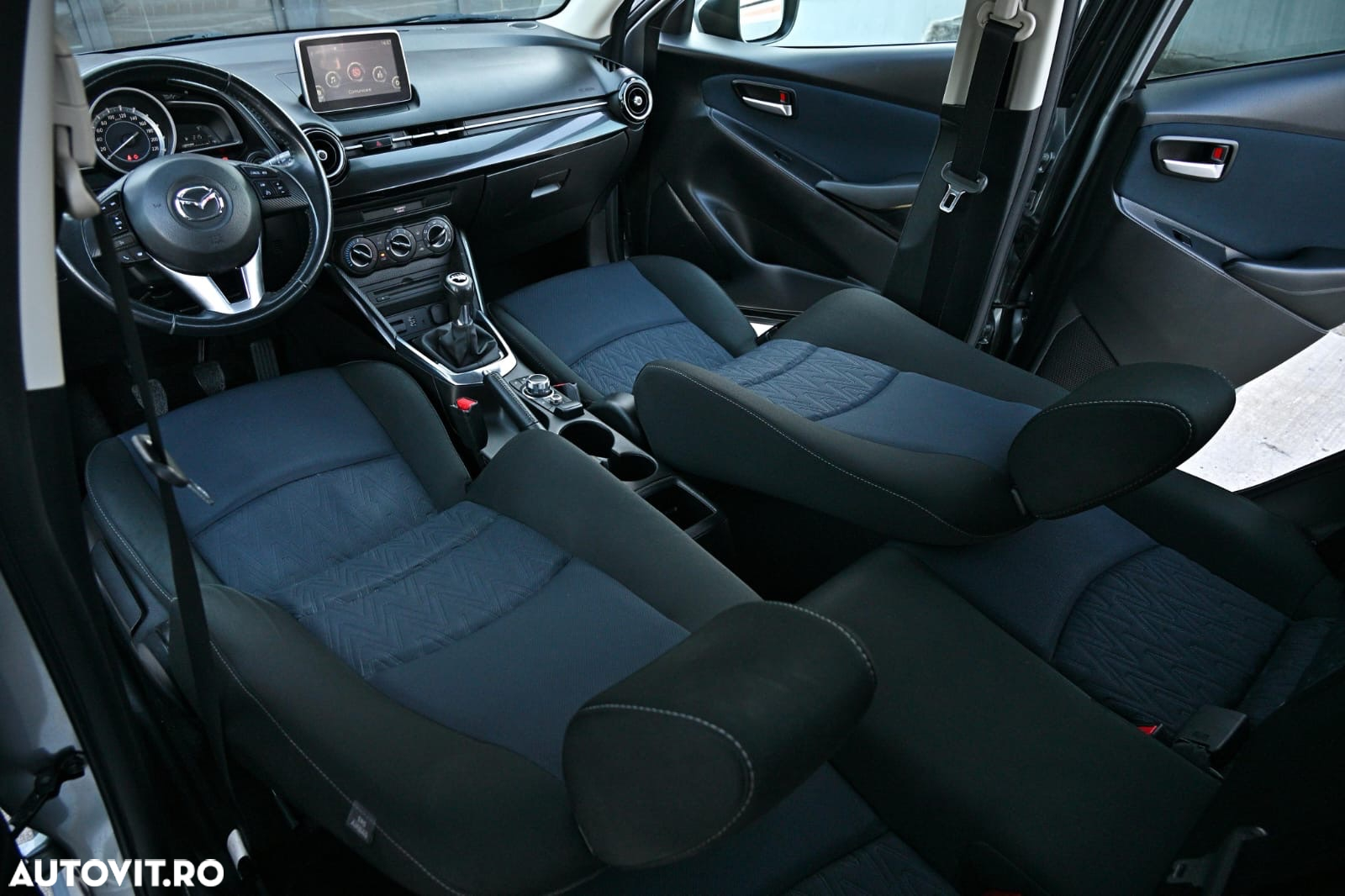 Mazda 2 CD105 Attraction - 15