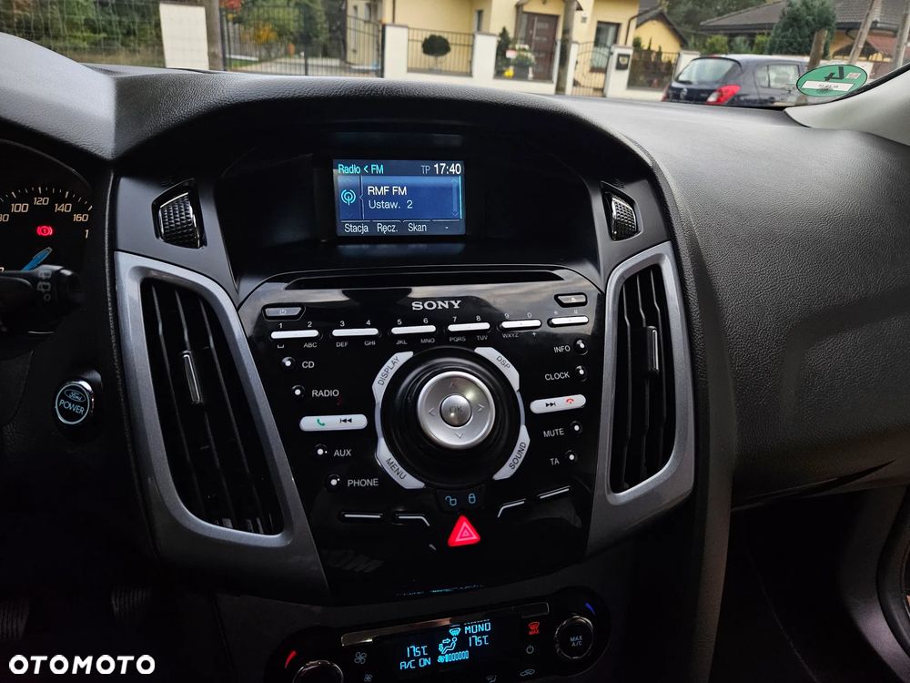 Ford Focus 1.6 Titanium - 26