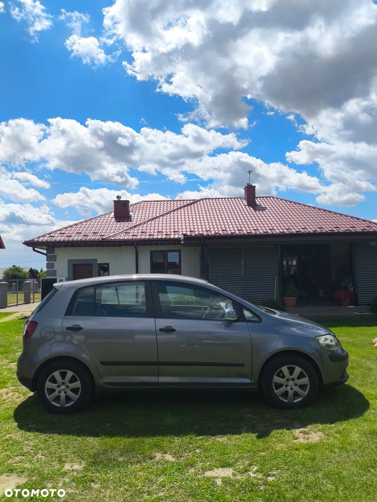 Volkswagen Golf - 5