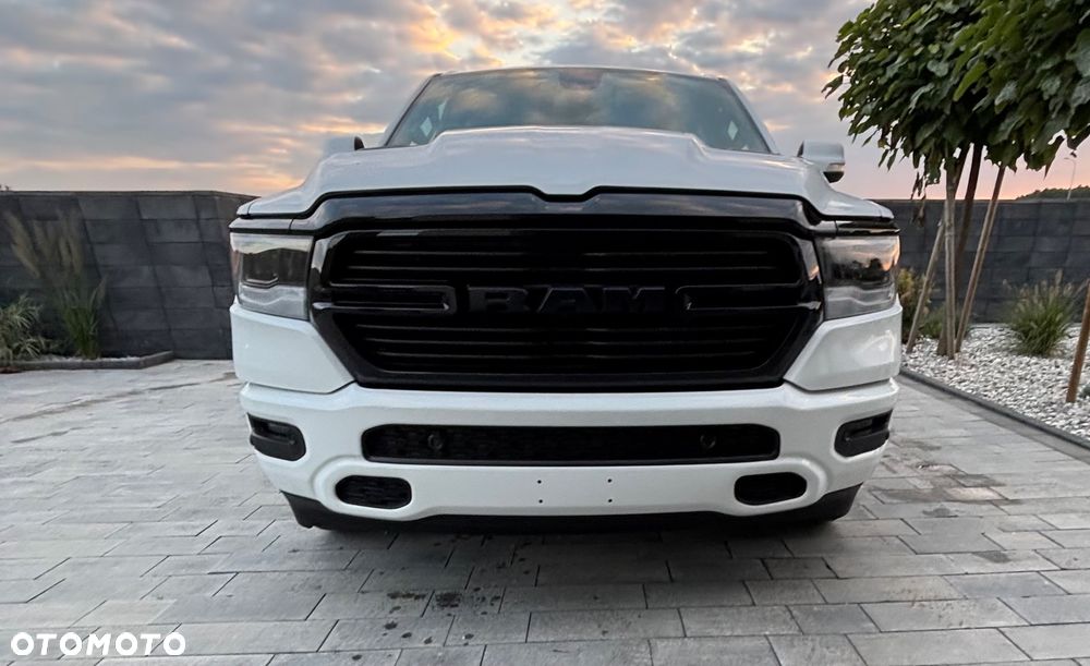 RAM 1500 5.7 Crew Cab Laramie - 3