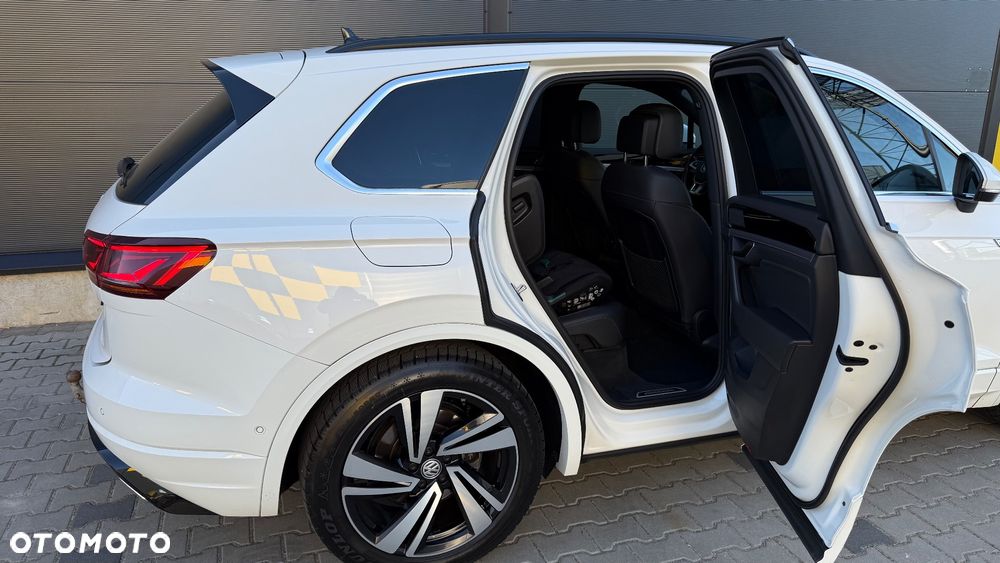Volkswagen Touareg 3.0 V6 TDI SCR 4Mot R-Line - 14