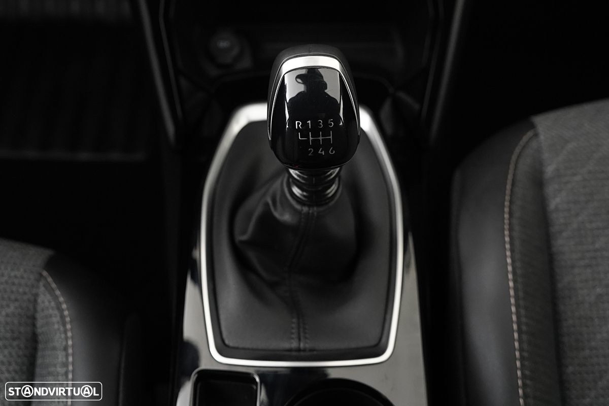 Peugeot 2008 1.2 PureTech Allure - 19