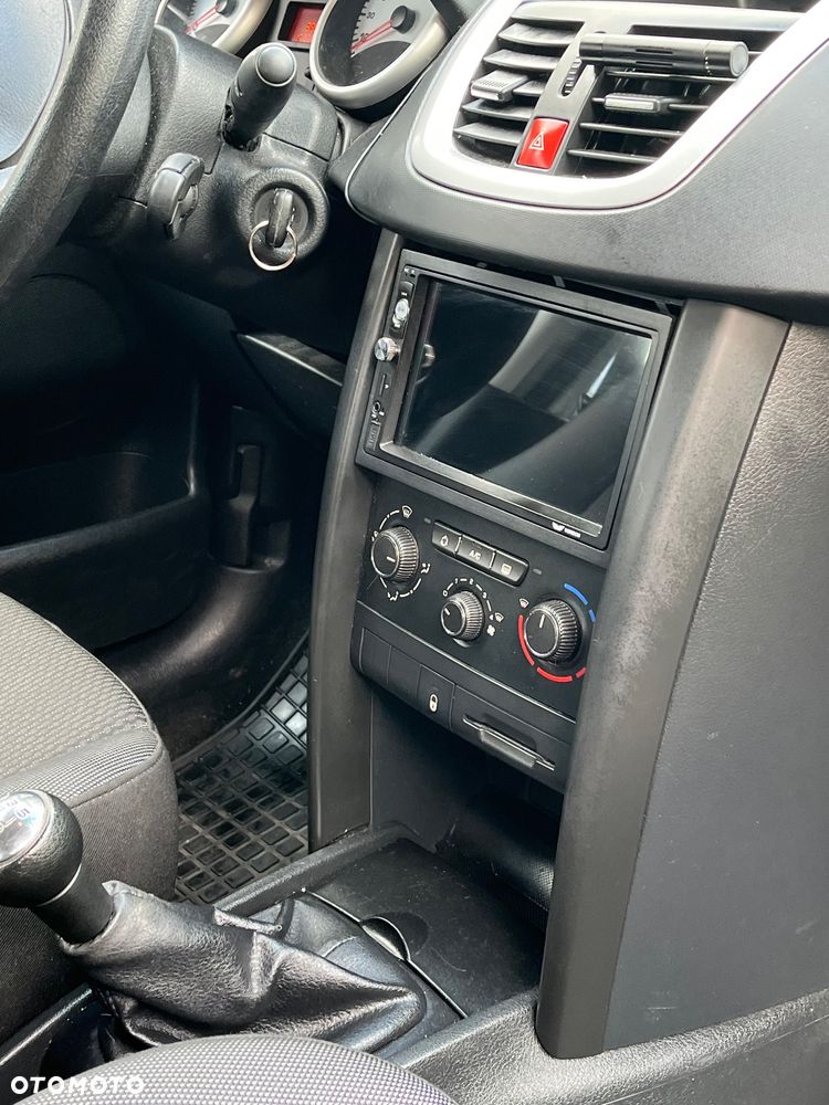 Peugeot 207 1.4 HDi Active - 11