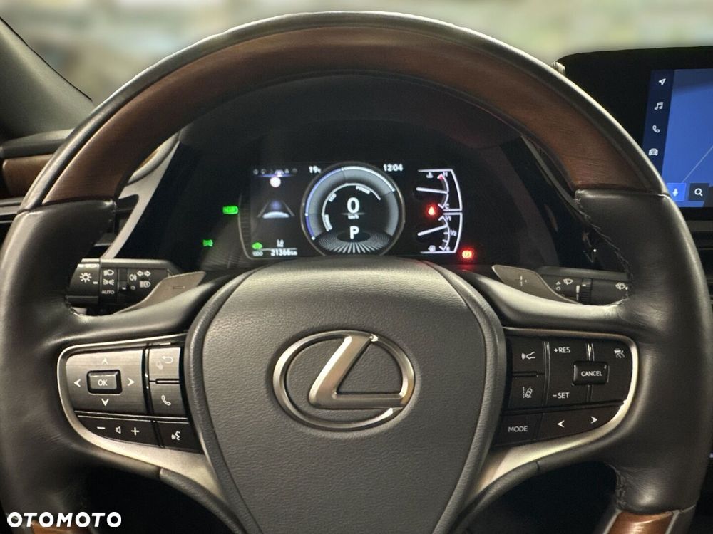 Lexus ES 300h Prestige - 25