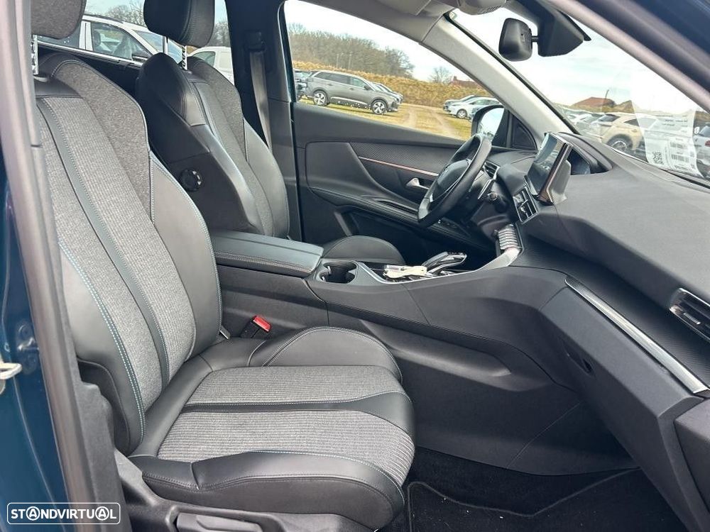 Peugeot 5008 1.2 PureTech Allure Pack EAT8 - 6
