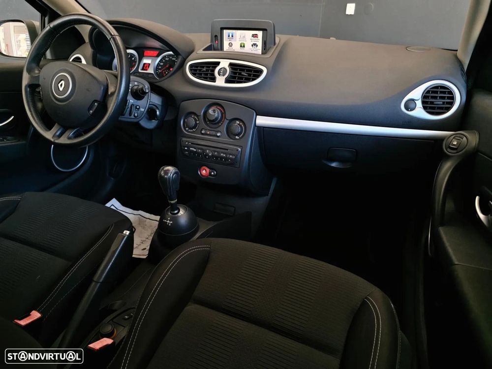 Renault Clio 1.5 dCi Dynamique S C.Reb. - 36