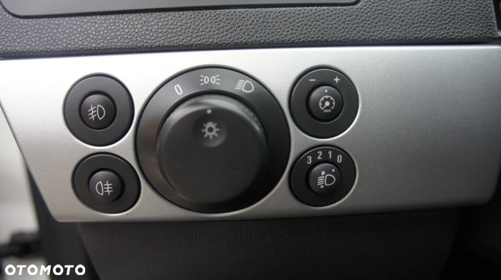 Opel Astra 1.8 Edition - 18